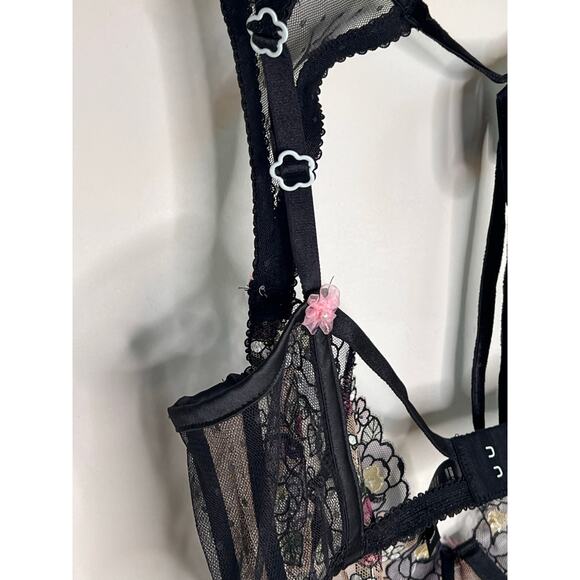 For Love and Lemons Clara Floral High Neck Underwire Bra Black Women's 38D NWT - Picture 11 of 11